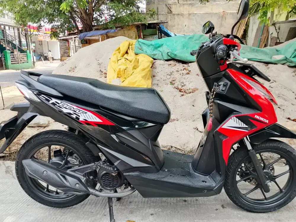 Di jual motor jarang di pakai km 9rb