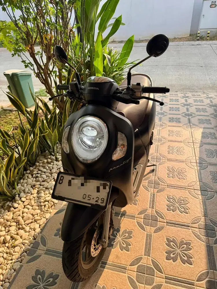 Honda Scoopy 2024 Hitam 6rban kilometer Asli Lengkap Tangan Pertama