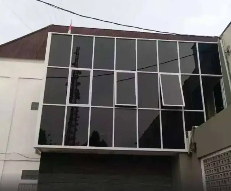 Kaca film rumah kacafilm kantor toko kios ruko anti silau matahari