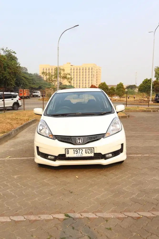 Honda JAZZ RS AT 2012