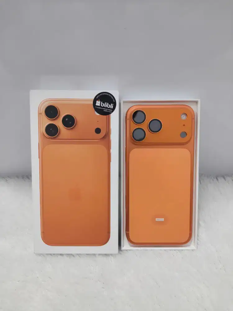 IPhone 17 Pro Max 256GB Resmi - Cosmic Orange