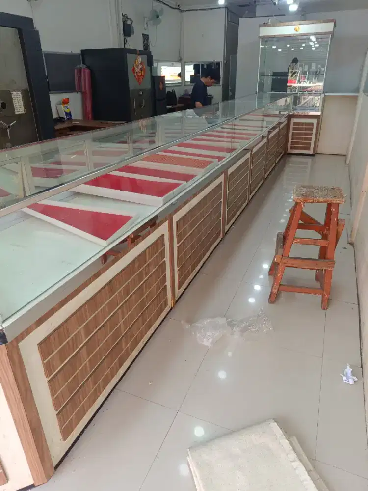 Etalase toko siap pake