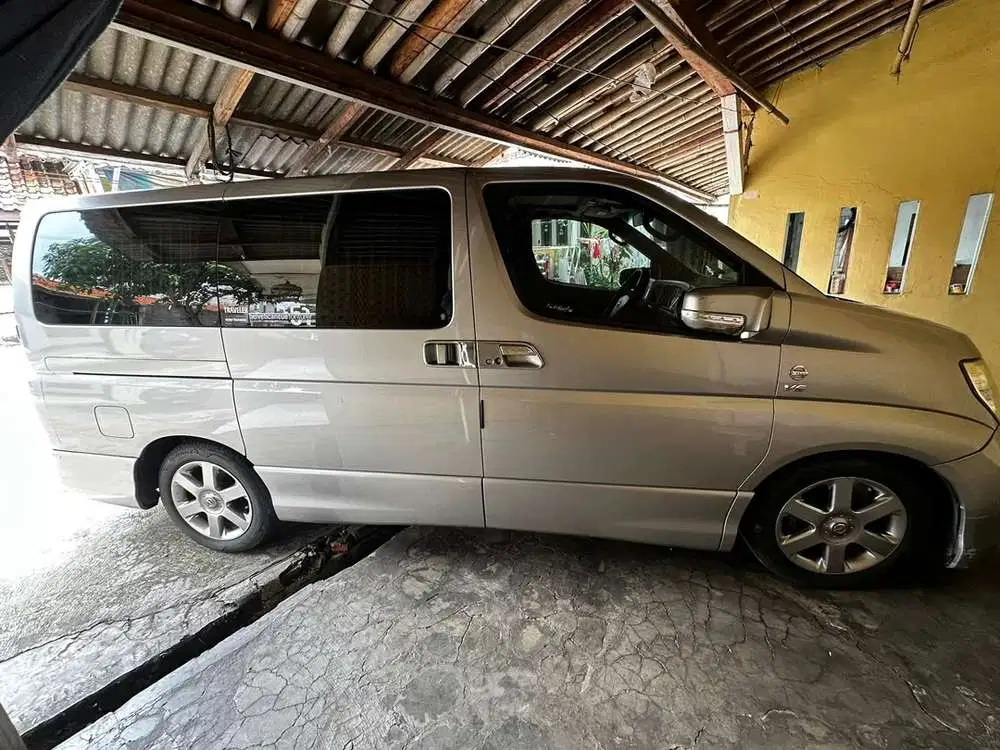 Nissan Elgrand 2007 Bensin