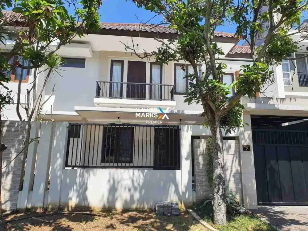 Dijual Rumah Mewah 2Lantai Di Nieuw Indie Araya Kota Malang