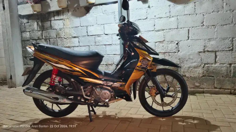 Suzuki Shogun SP Gold