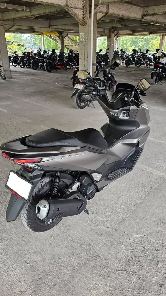 HONDA PCX 160 CBS 2025 SILVER | KM 2 RIBUAN ASLI | FULL ORIGINAL