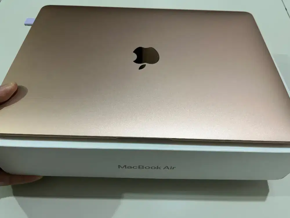 Macbook air M12020