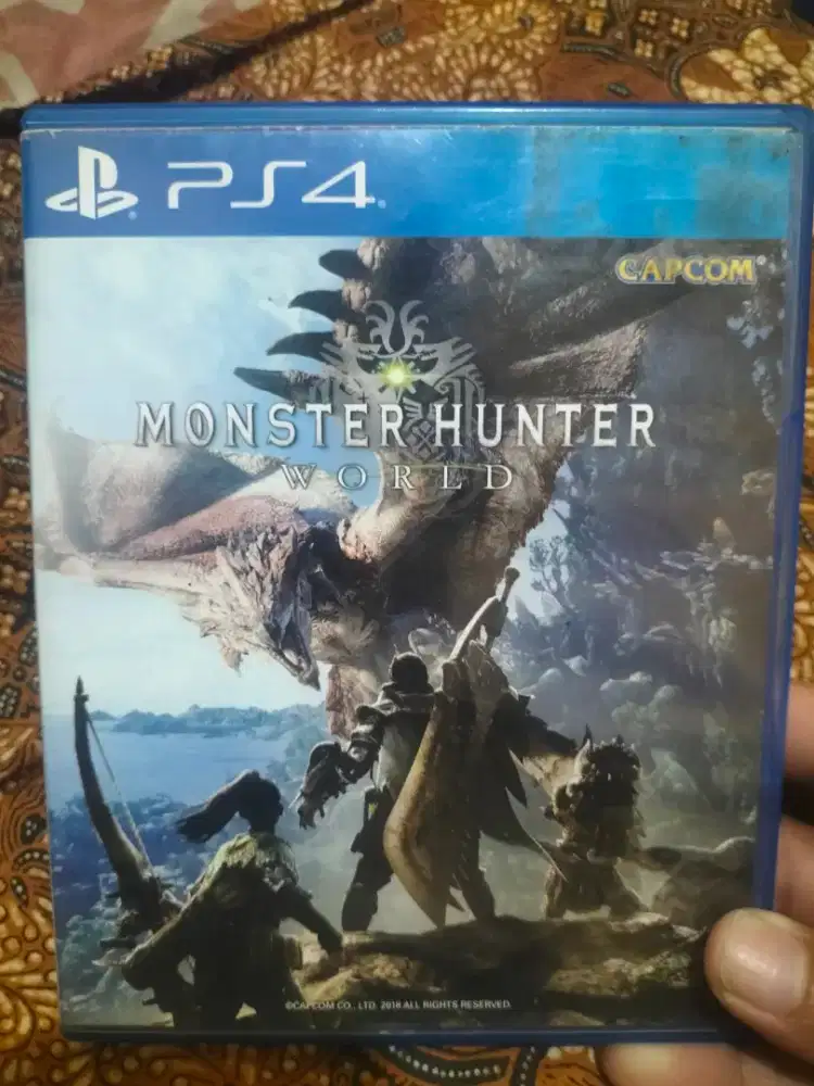 kaset PS4 hunter world
