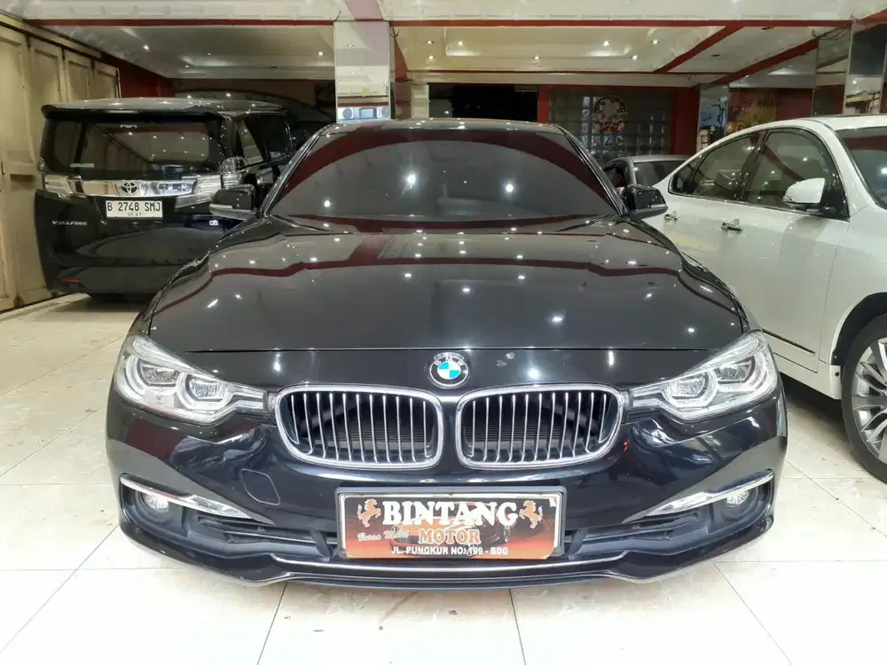BMW 320i LUXURY AT 2018 BLACK / MODEL THN 2019 [BINTANG MOTOR]