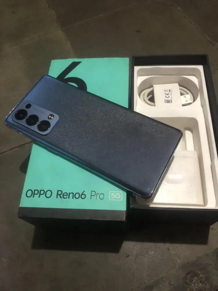 Oppo reno 6 pro 5g 12/256 banyak di cari
