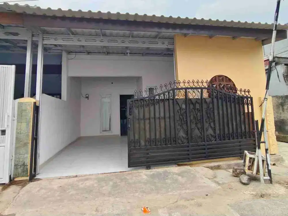 DISEWAKAN RUMAH 2 LANTAI, STRATEGIS DEKAT TOL DAN PERKANTORAN, MENTENG DALAM, TEBET, JAKSEL