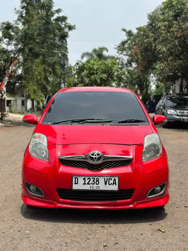 Yaris s at 2010 merah