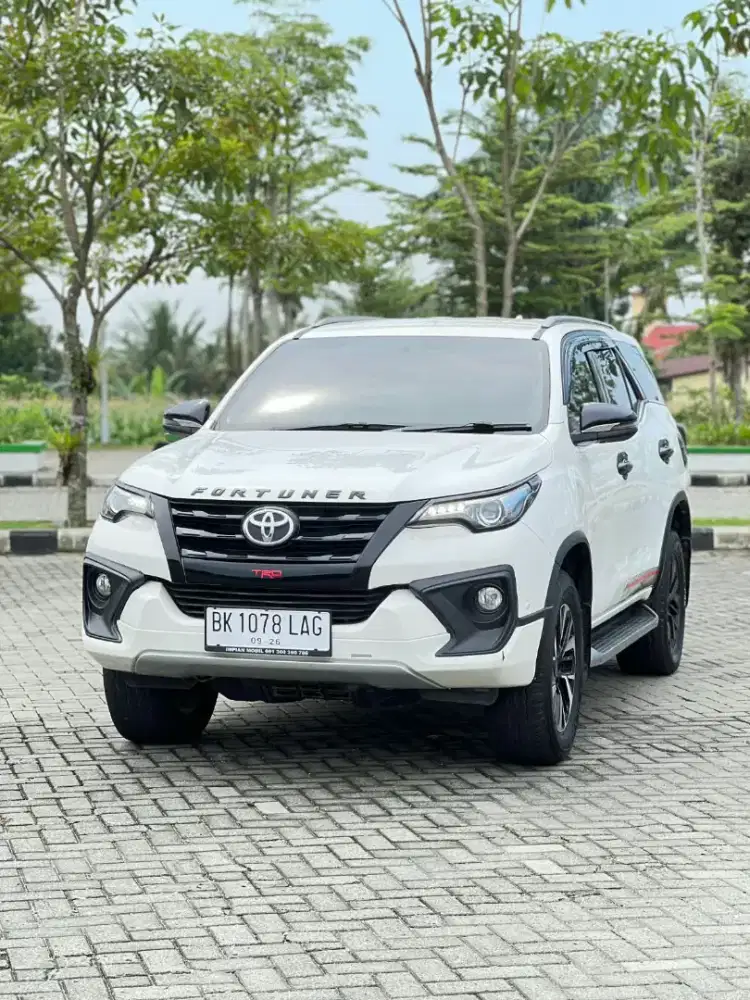 Toyota Fortuner VRZ a/t 2019 - Pajero - reborn - Innova -