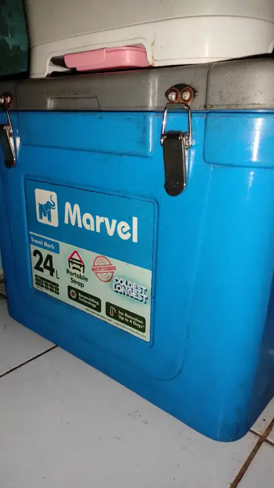 Cooler box marvel