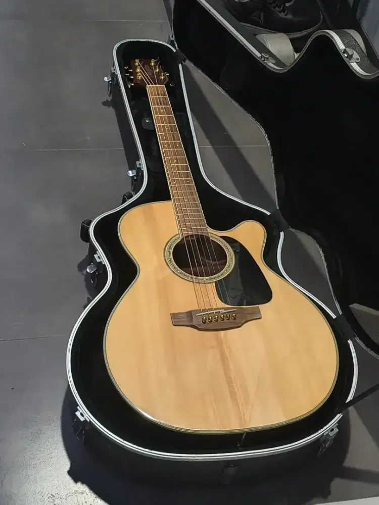 TAKAMINE G SERIES GN51CE PLUS HARDCASE