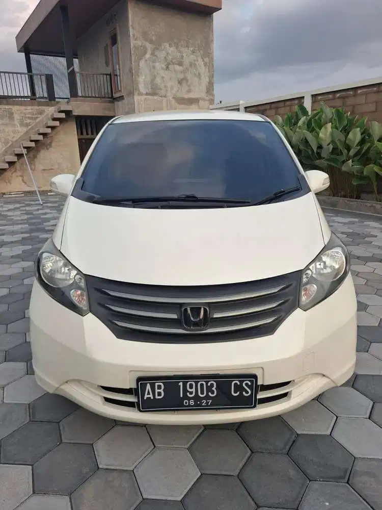 Honda Freed E PSD 2012 MATIC