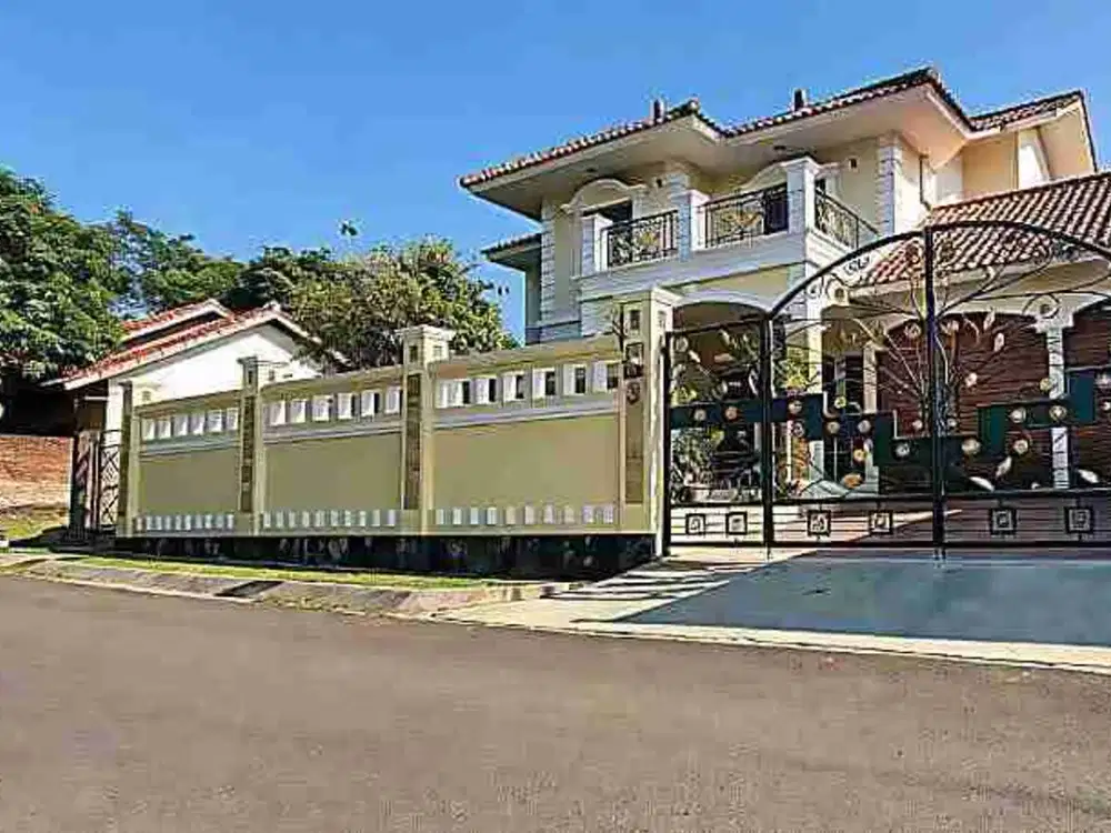 Rumah 2 Lt FULL FURNISHED Jl. Sindoro Cirebonan, Bandarjo Ungaran Barat, Kab Semarang