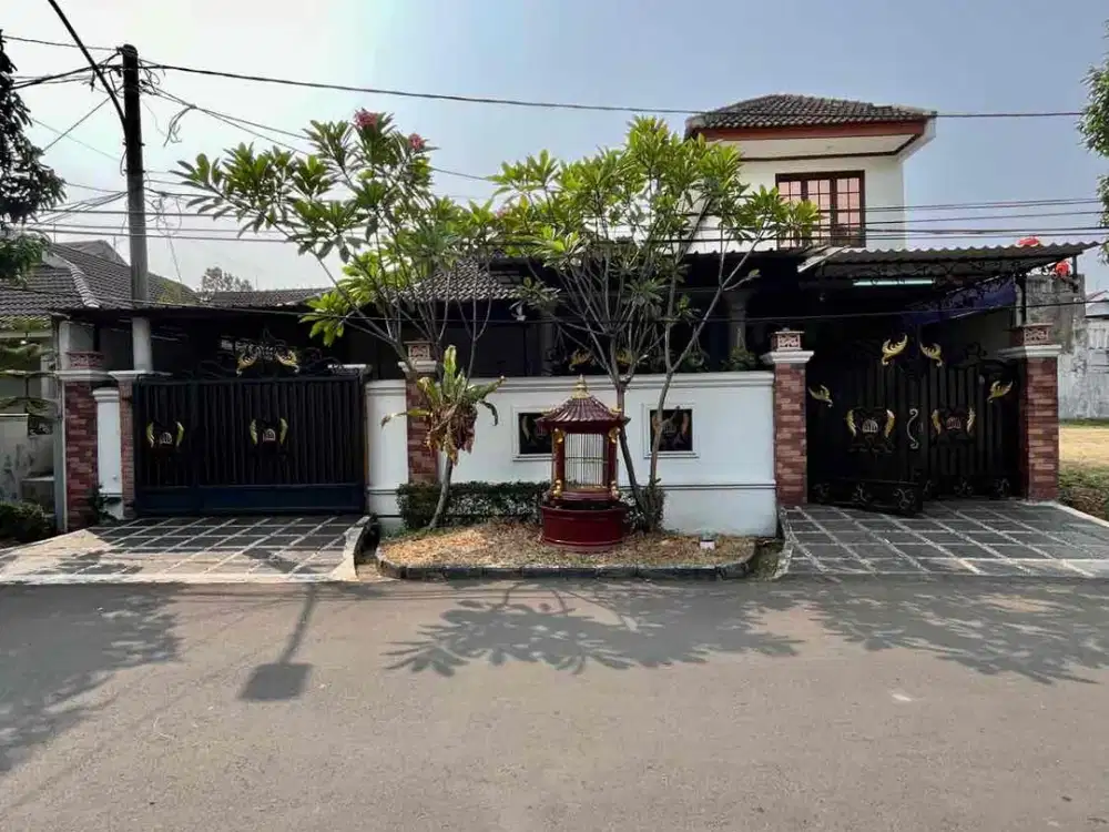 Rumah di sektor 3 Bintaro Jaya , Tangerang Selatan