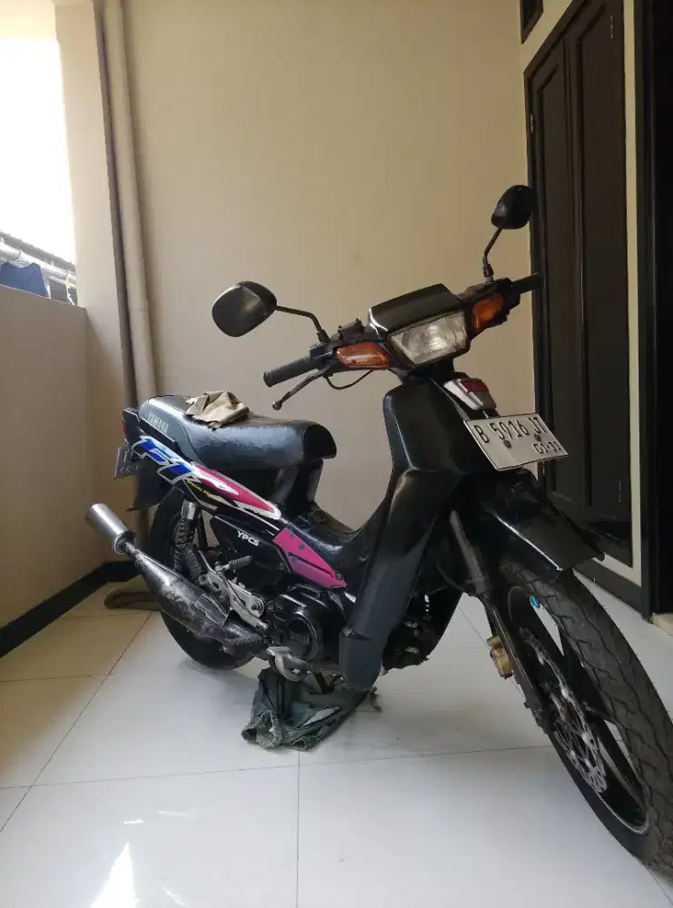 Yamaha F1Z tahun 1996