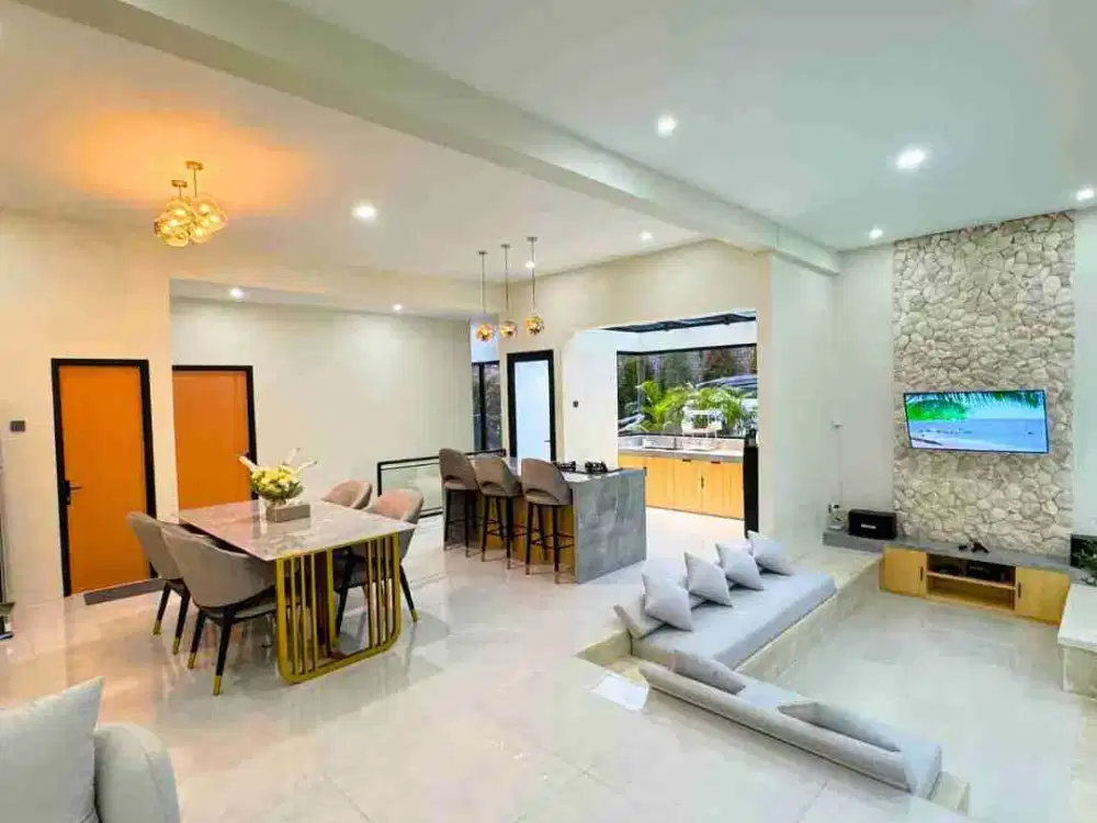 Di jual villa cantik bergaya bohemian di Lembang dengan pool estetik