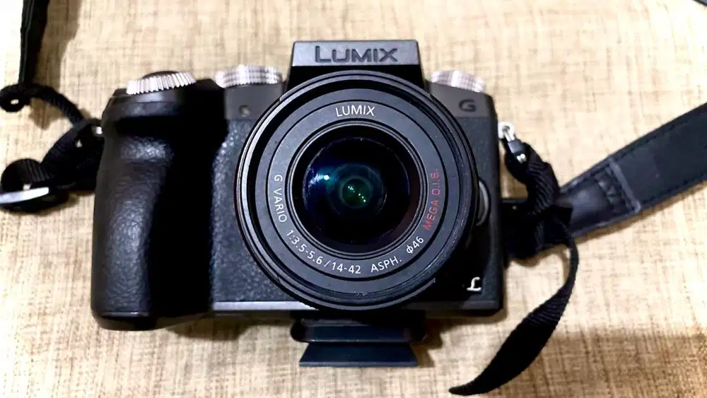 Kamera Mirrorless Panasonic Lumix G7 + Lensa 50mm F1.8