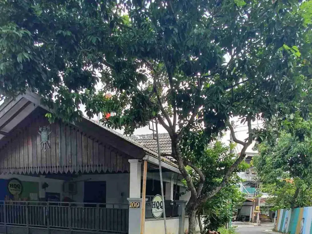 Rumah Hook di Jl. Kruing Raya, Banyumanik Semarang