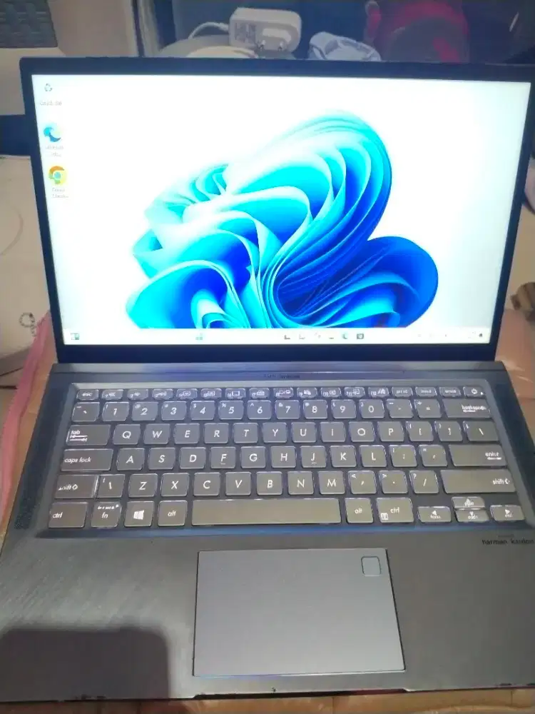 ASUS ZENBOOK Ryzen 7-3700U
