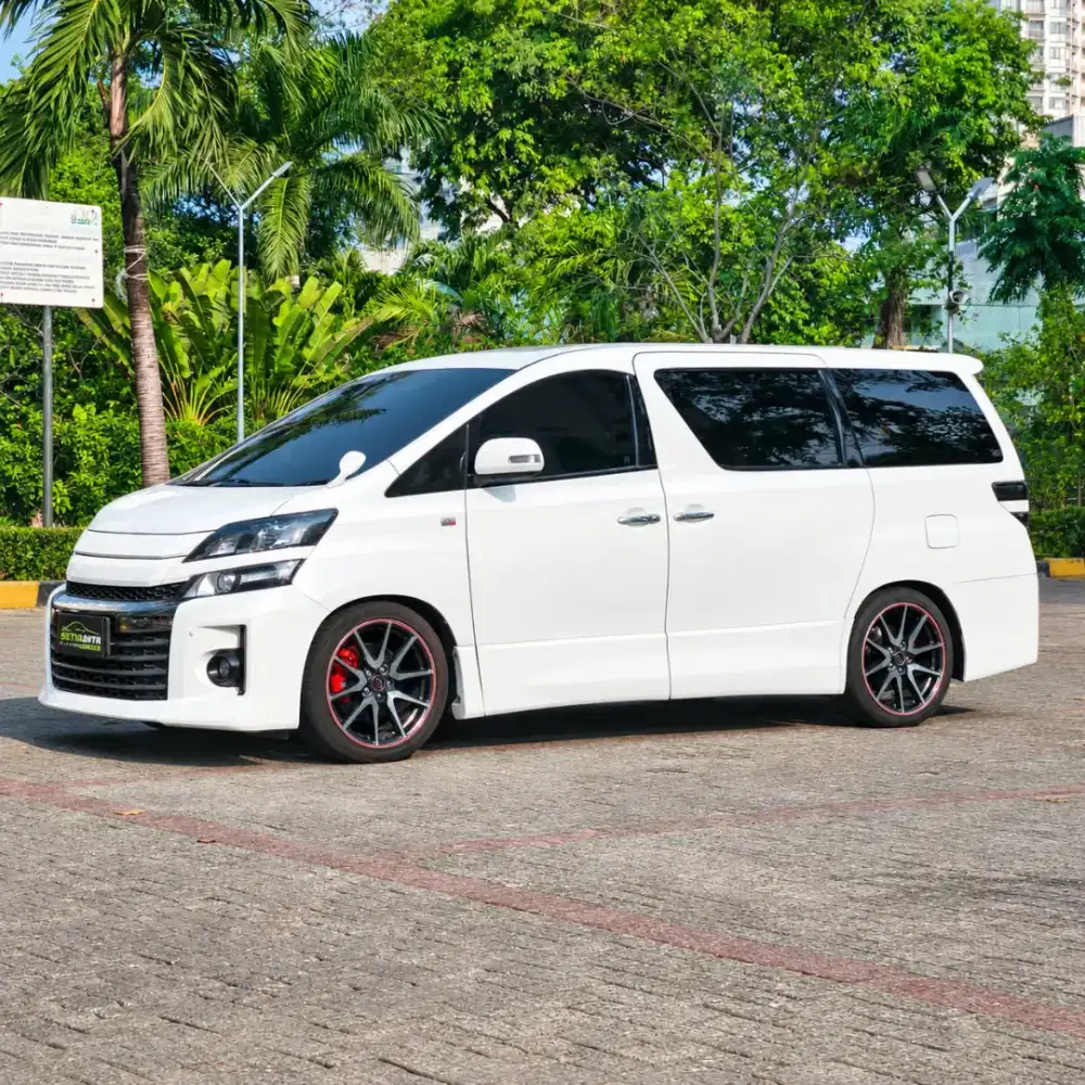 Toyota Vellfire Z 2400cc matic 2013