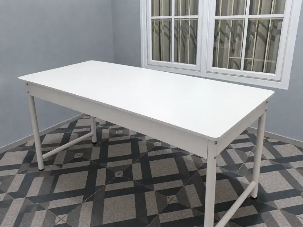 MEJA MAKAN MINIMALIS MULTIFUNGSI