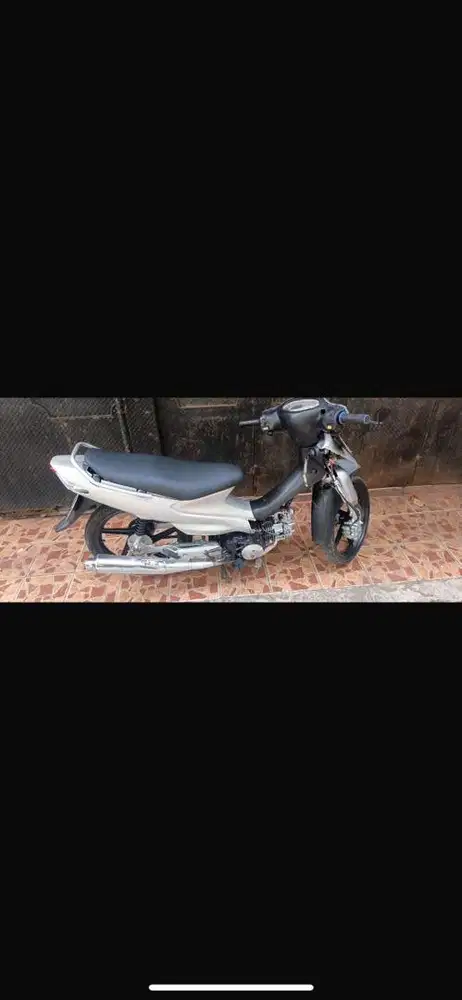 Motor Suzuki Smash
