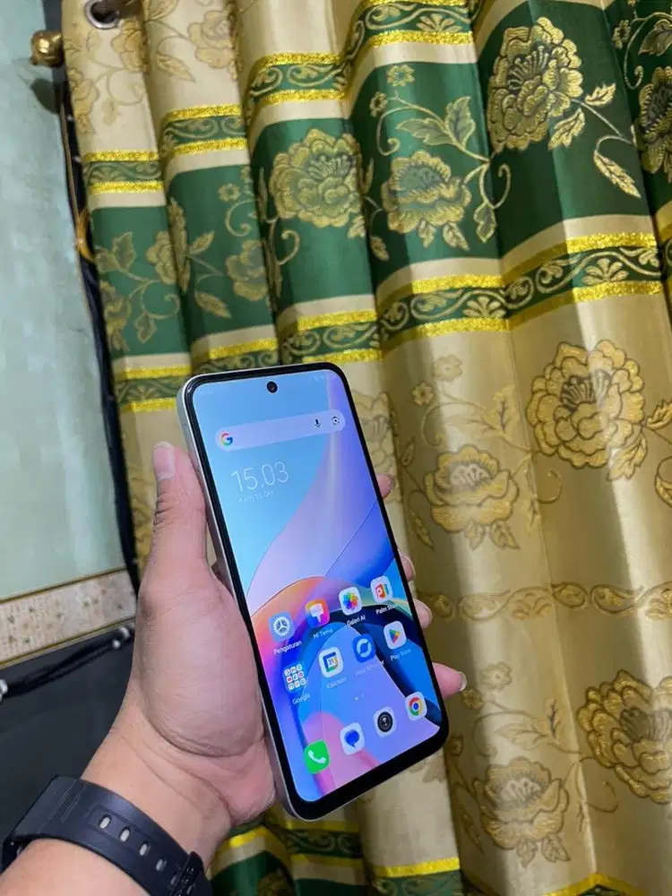 Infinix Tecno Spark Go 4+4(8/128) RESMI
