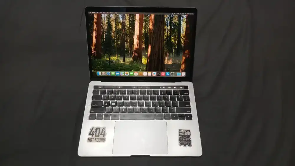Dijual Macbook Pro i7 16/512
