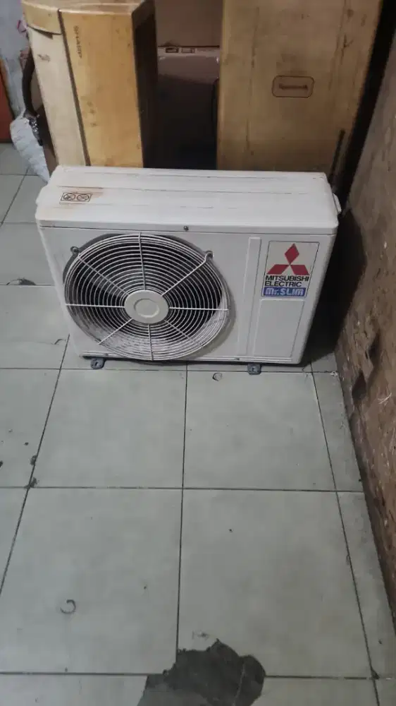 AC sama genset yg rusak jual dikita