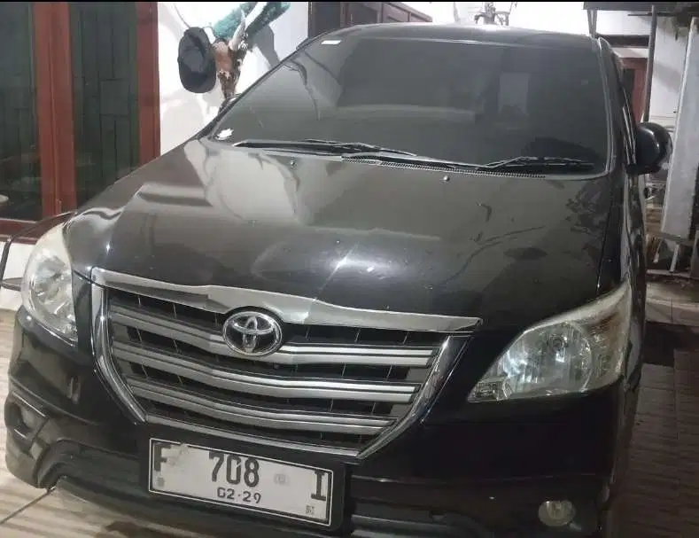 Toyota Kijang Innova 2013 Bensin