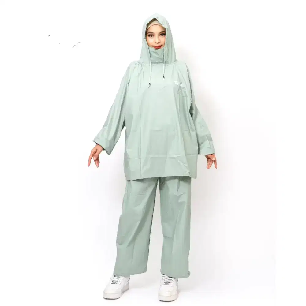 Jas ujan model Ponco dan Hoddie