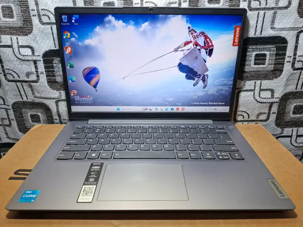 Laptop Lenovo Core i3 gen 12 ram 8gb SSD garansi resmi lenovo