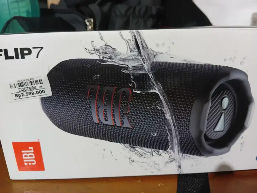UBL flip7 speaker