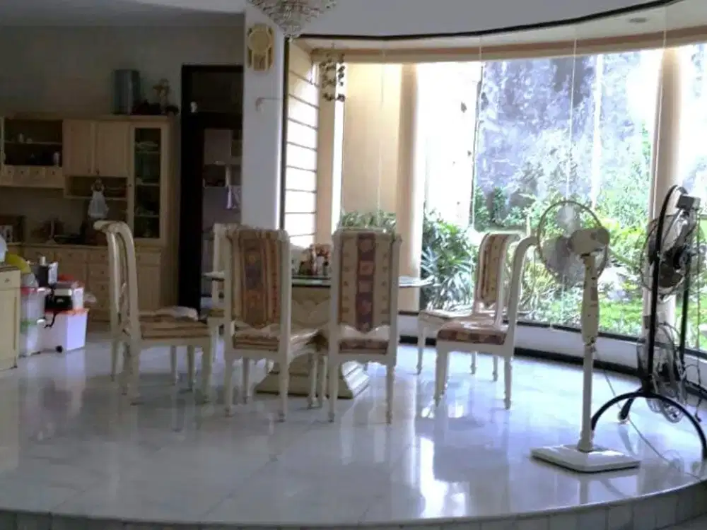 RIC.A227 Rumah Bagus di Raya Kertajaya Indah Surabaya Sudah Full Jati, Siap Huni