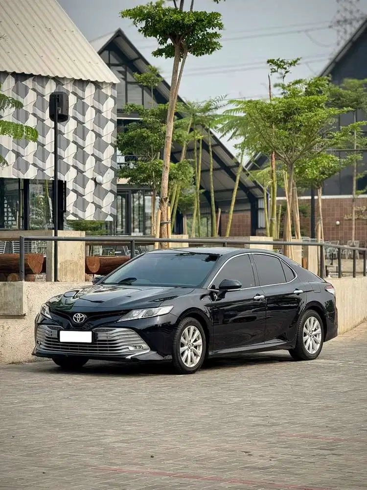 Toyota Camry 2.5 V AT 2019 / 2020