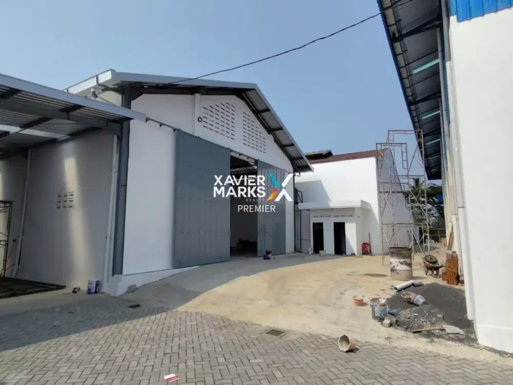 Disewakan Gedung Luas Siap Pakai Posisi Hook di Janti, Kota Malang