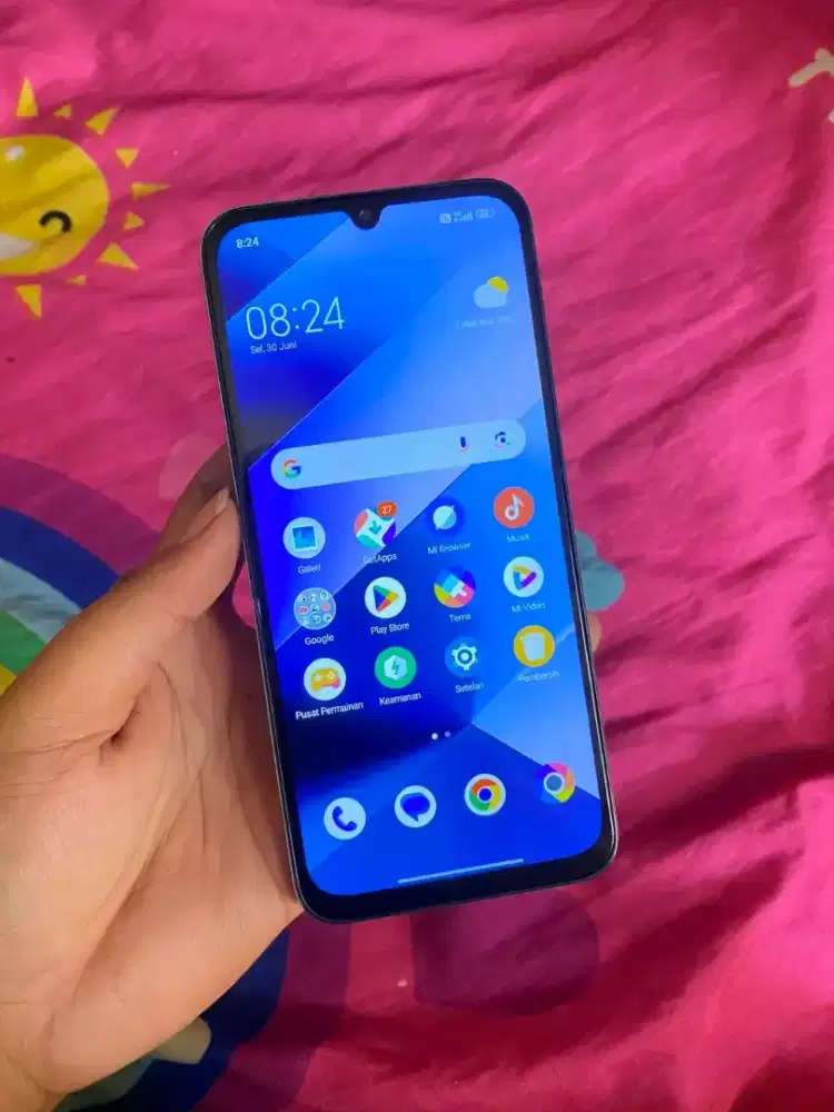 Edisi tidak terpakai dh ada yg baru jual hp Poco c85 nfc ram 8/256