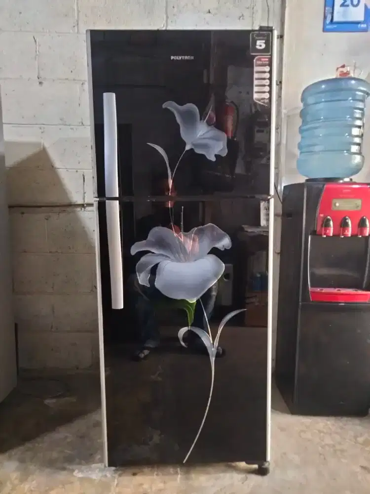 KULKAS 2PINTU ( POLYTRON )