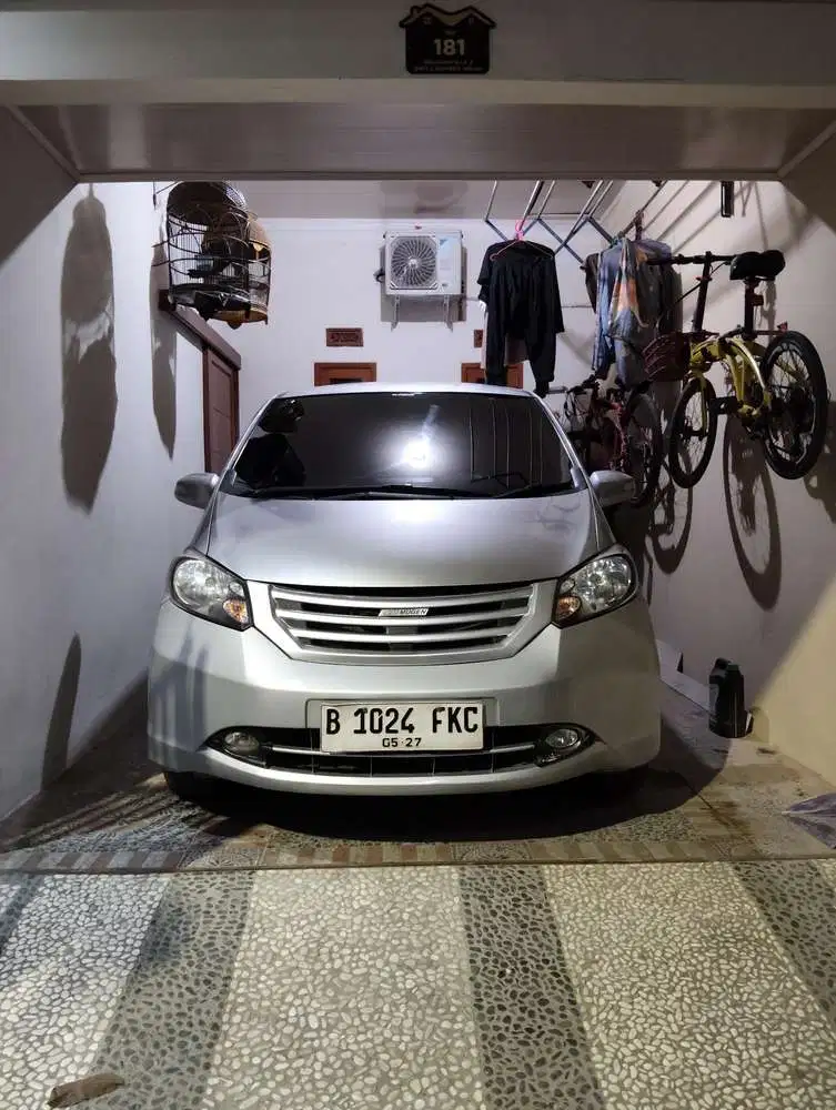 Honda Freed 2012 Bensin