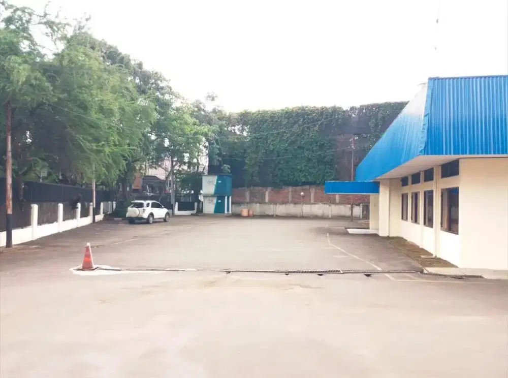 SEWA JUAL TANAH BANGUNAN LOKASI STRATEGIS PINGGIR JALAN RAYA JAKARTA