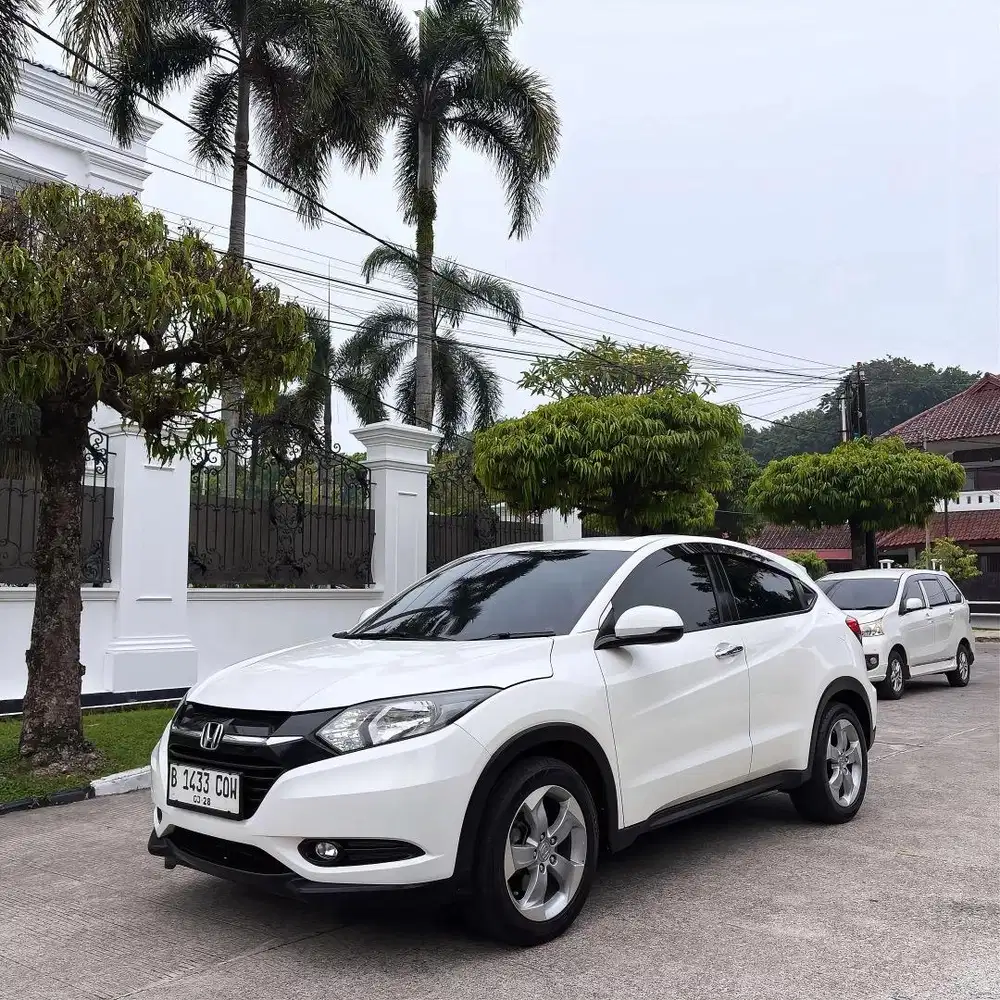 Honda hrv e 2018 istimewa (dp 30 jt)