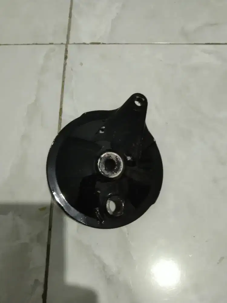Tutup tromol belakang fizr,