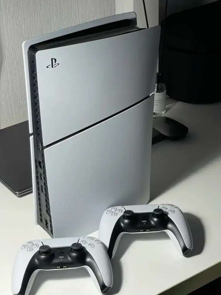 PS5 FULLSET 2 Controller + full games
