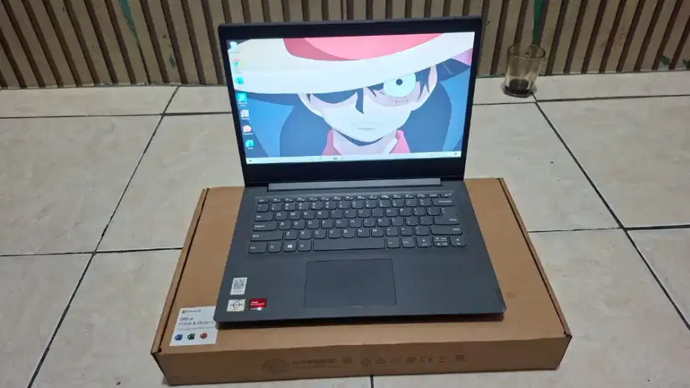 Laptop Lenovo Ideapad V14-ADA