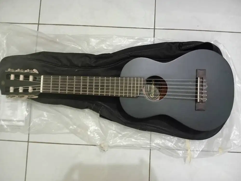 Guitalele Yamaha GL1 Original