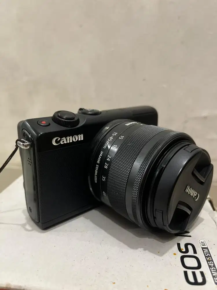 Canon eos m100 kit